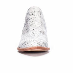 Chinese Laundry Fortune Booties